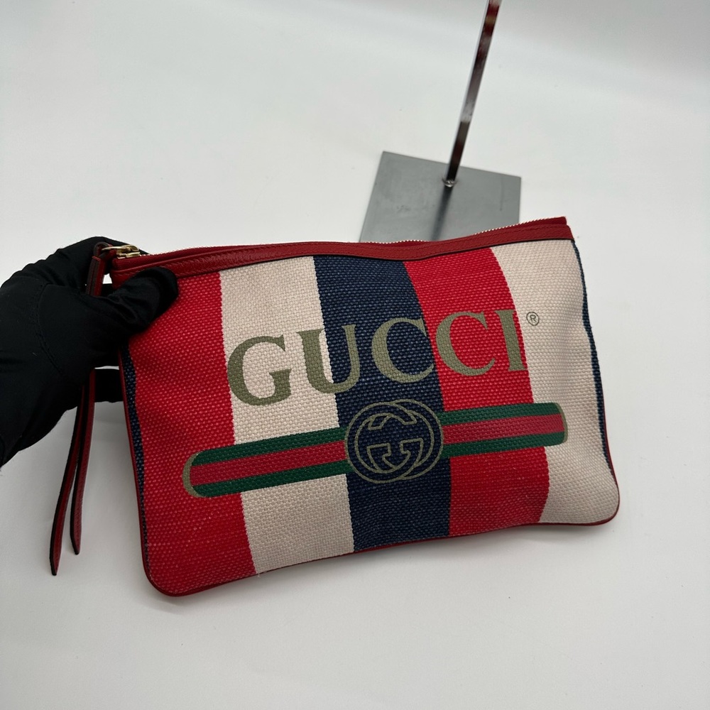 Gucci GG Logo Clutch Handbag - Picture 4 of 12